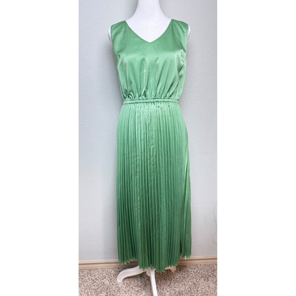 Avara Green Satin Pleated Maxi Dress V-Neck Sleeveless Sage 2490177A Small